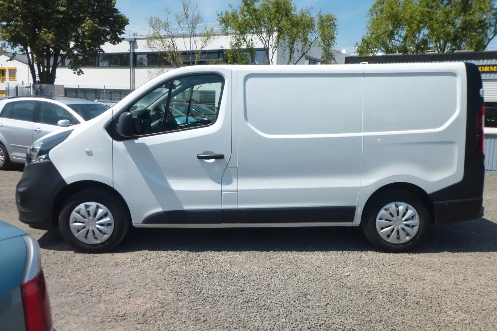 Opel Vivaro B L1 2,7t Klima Kam Temp Durchlade AHK Weiß - 2