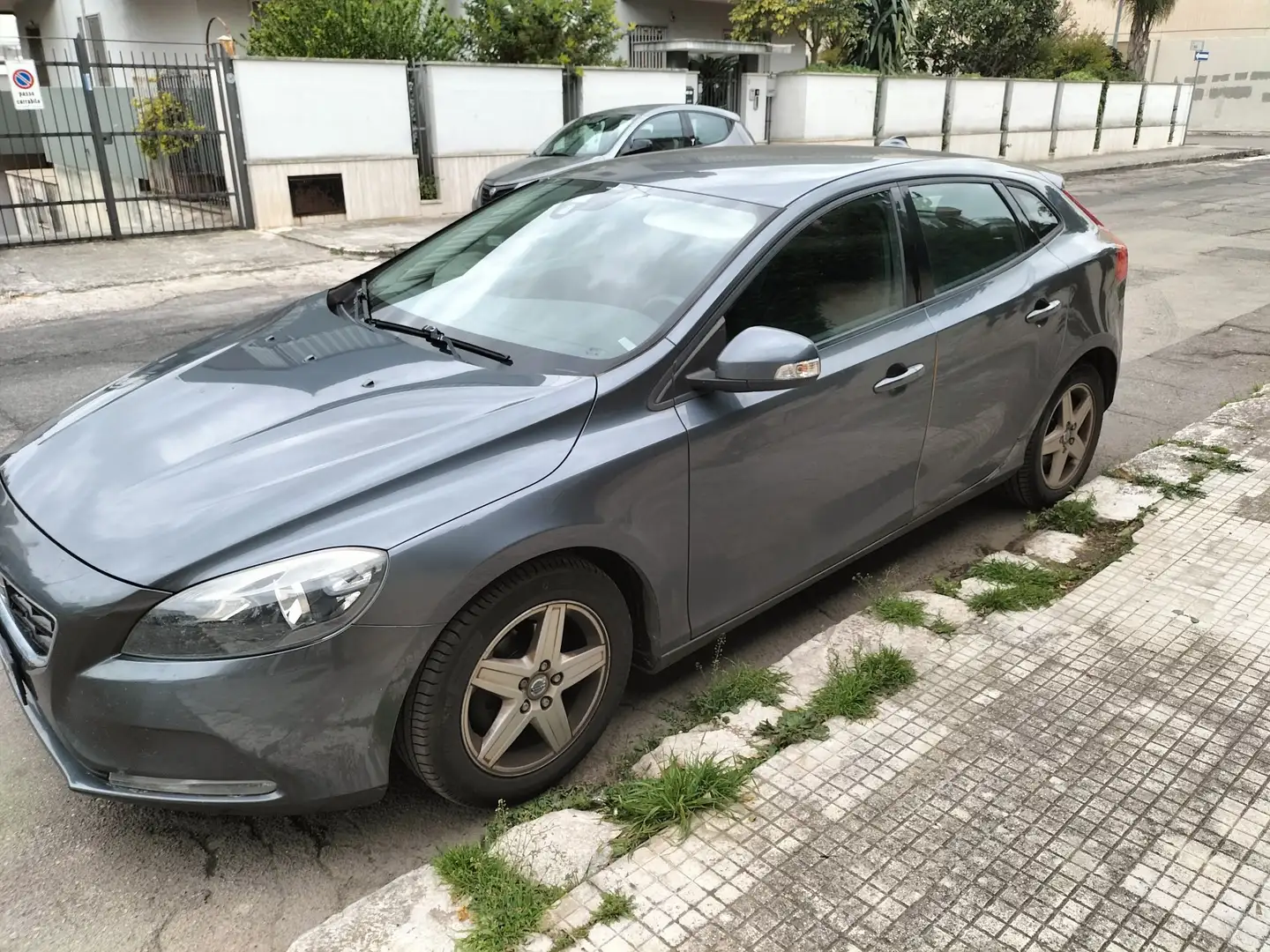 Volvo V40 1.6 d2 Summum - 2