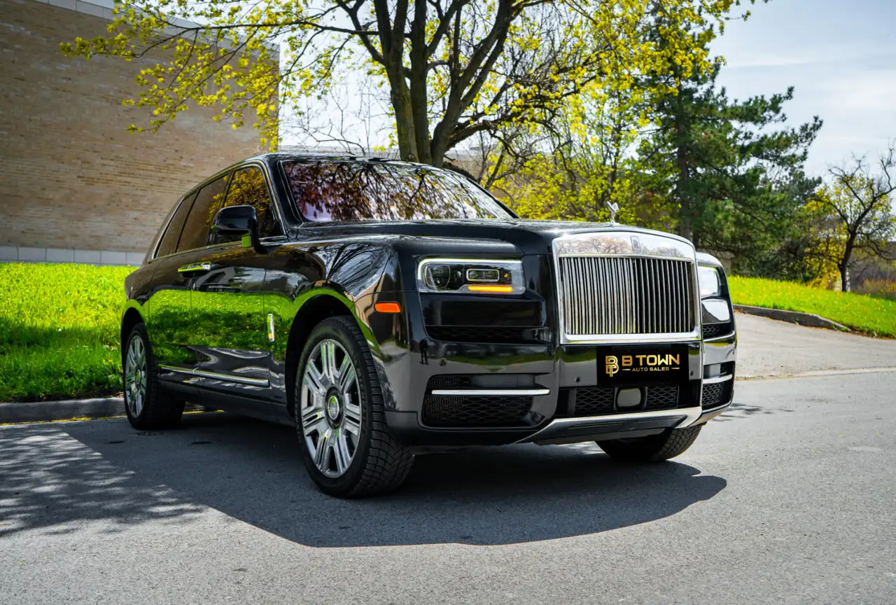 Rolls-Royce Cullinan снимка Rolls-Royce Cullinan