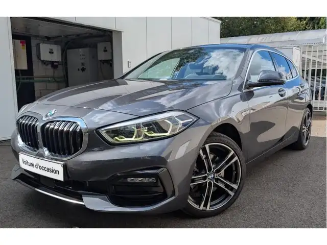 BMW 1 Series view 15