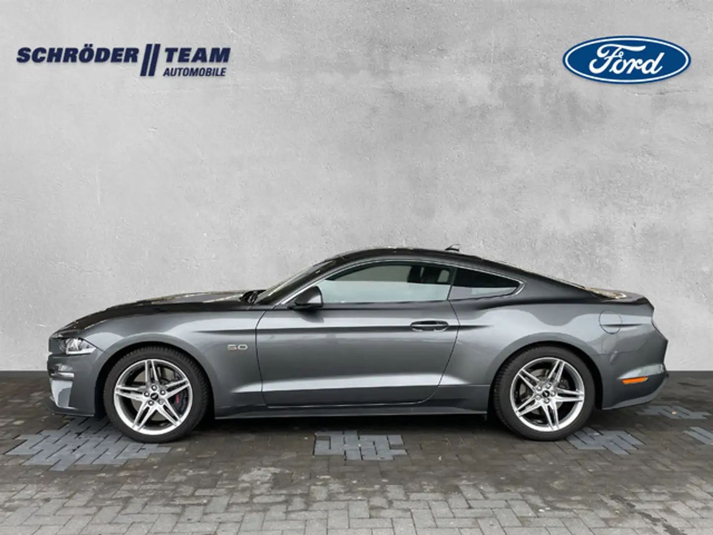 Ford Mustang GT Fastback Gri - 2