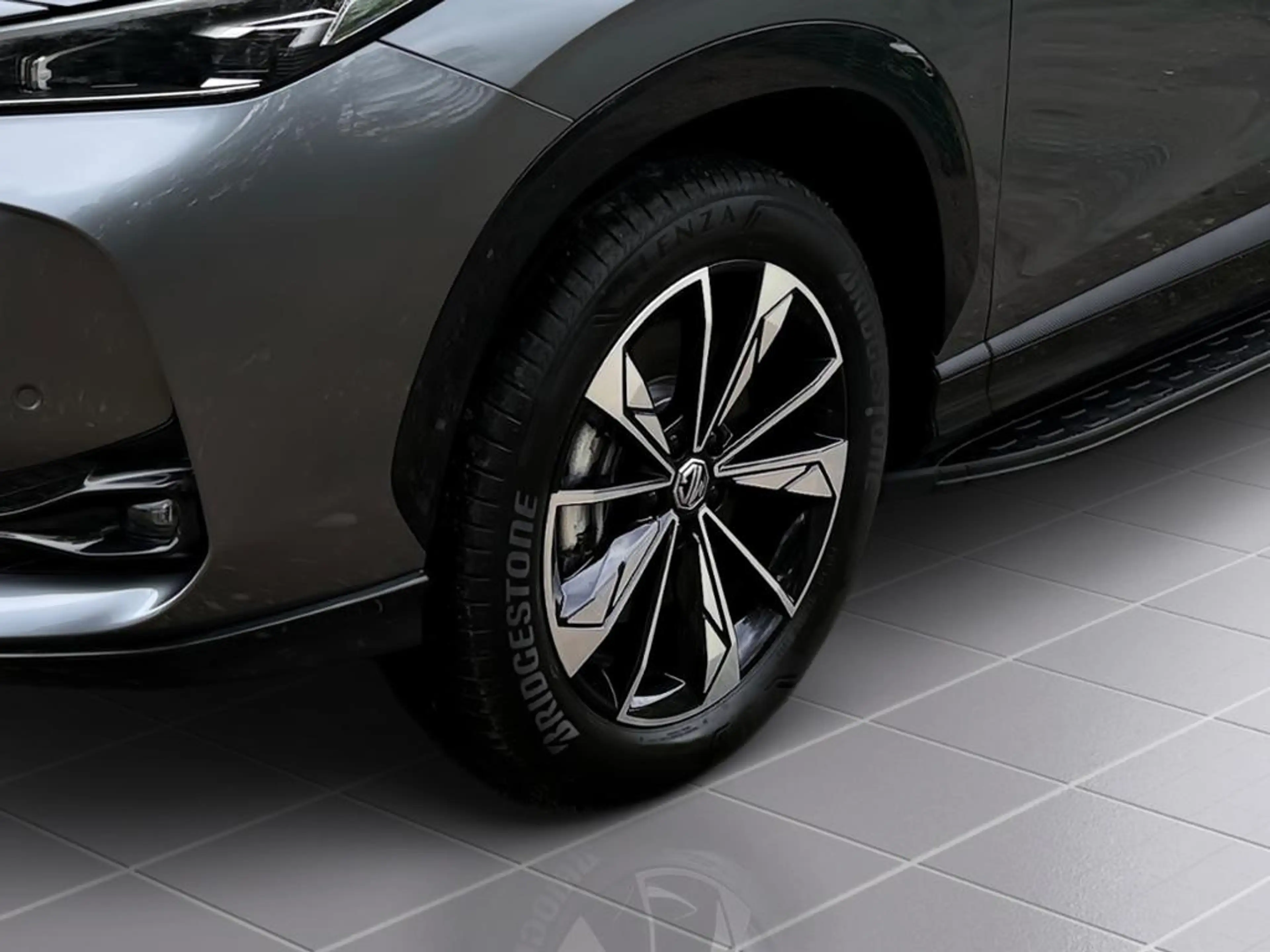 MG HS PHEV Luxury MY24 360 DISTR SPUR PDC SHZ — photo 15
