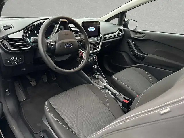 Ford Fiesta view 5