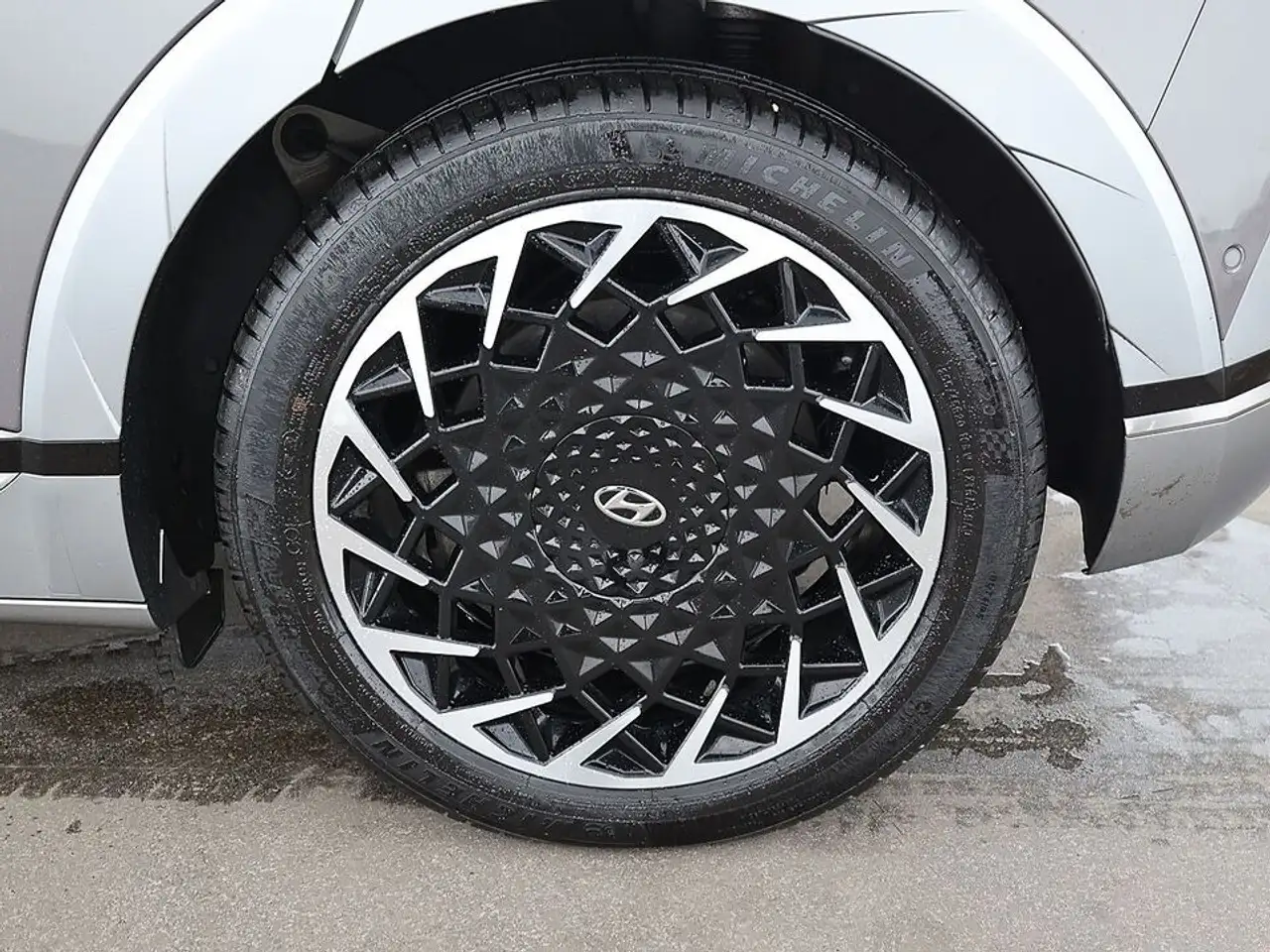 Hyundai IONIQ 5 AWD 73kWh Aut LED 360-CAM HEAD-UP RADAR 29