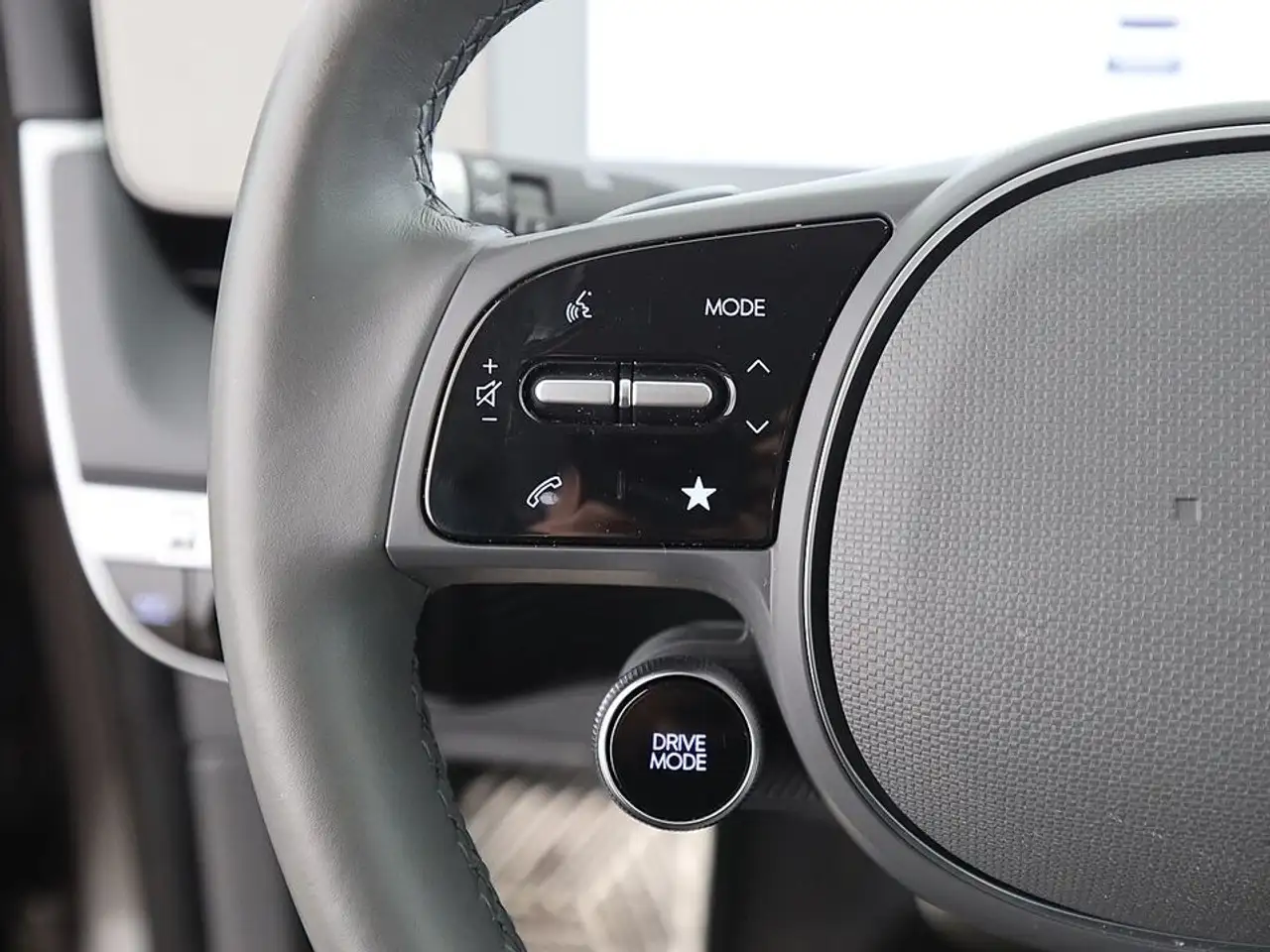 Hyundai IONIQ 5 AWD 73kWh Aut LED 360-CAM HEAD-UP RADAR 21