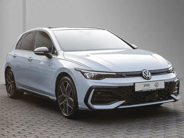 Volkswagen Golf view 3