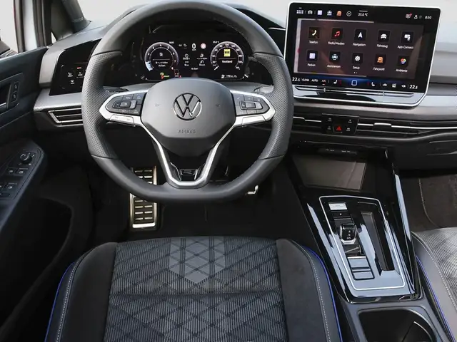 Volkswagen Golf view 12