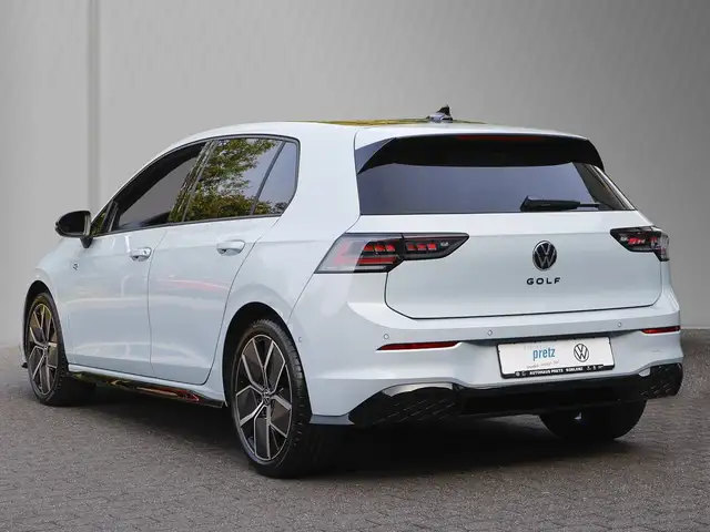 Volkswagen Golf view 4