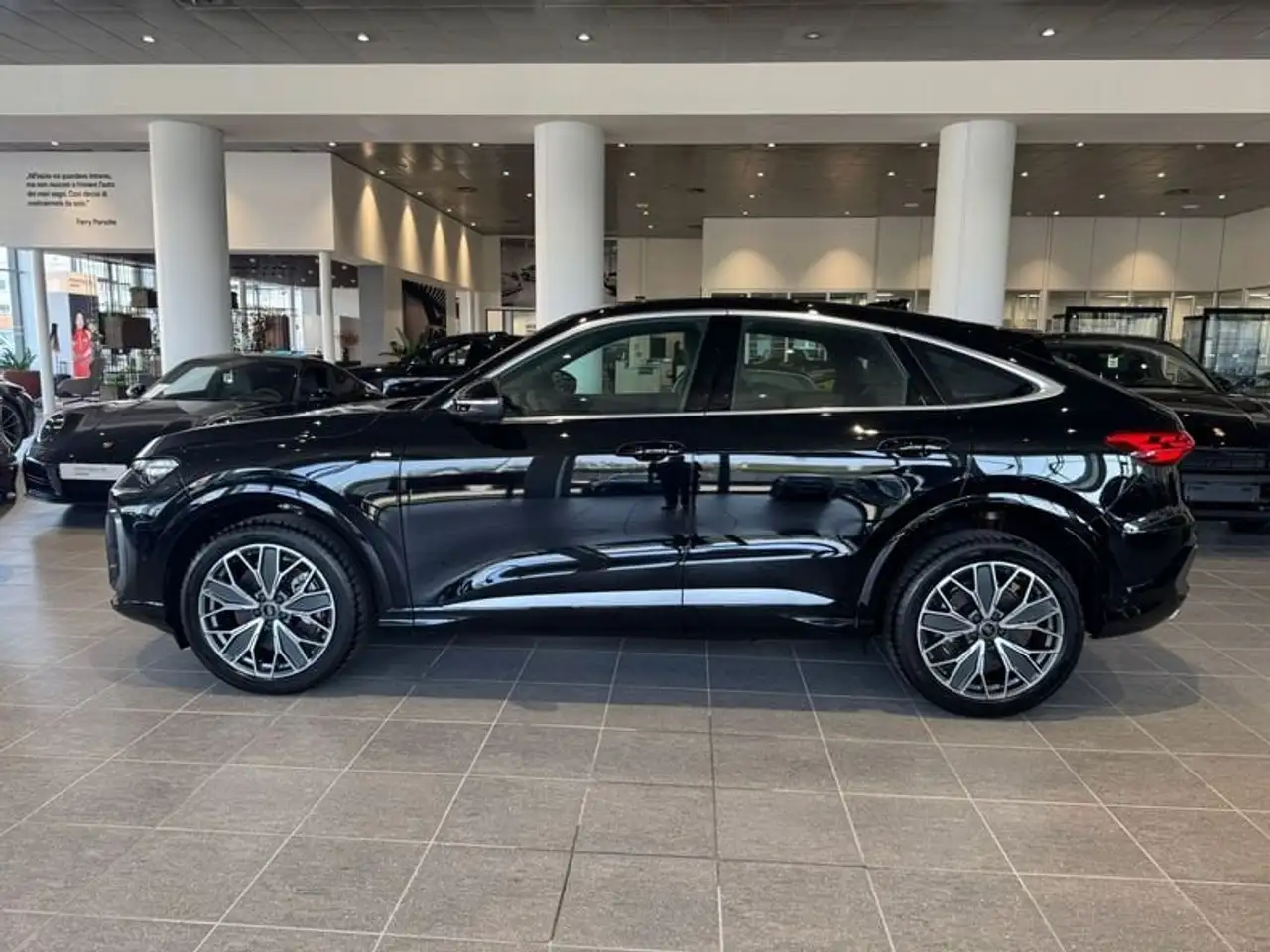 Audi Q5 Sportback TDI 2.0 quattro S Line Edition Listino 87.940 IVA Esposta, миниатюра 7