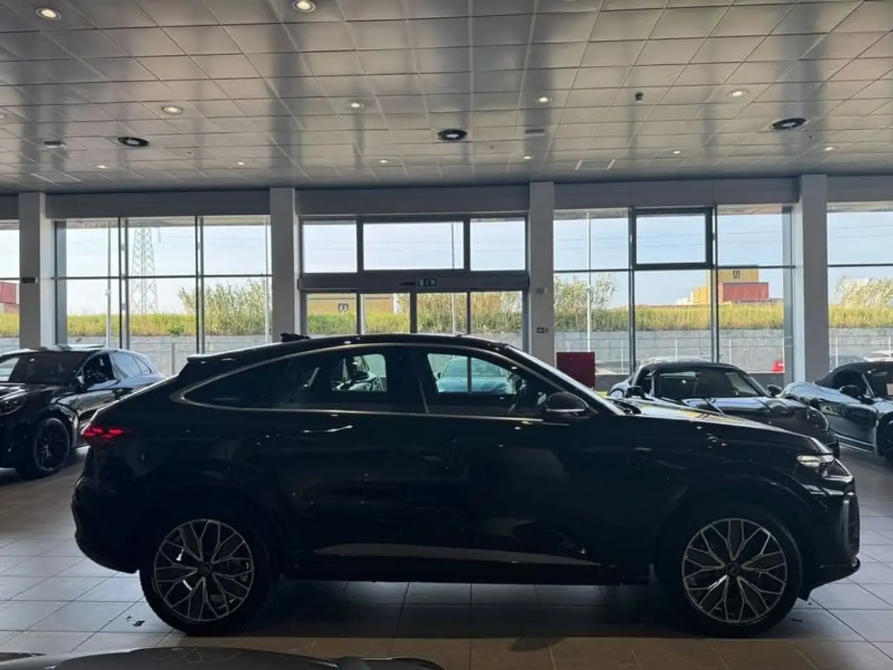 Audi Q5 Sportback TDI 2.0 quattro S Line Edition Listino 87.940 IVA Esposta, миниатюра 4