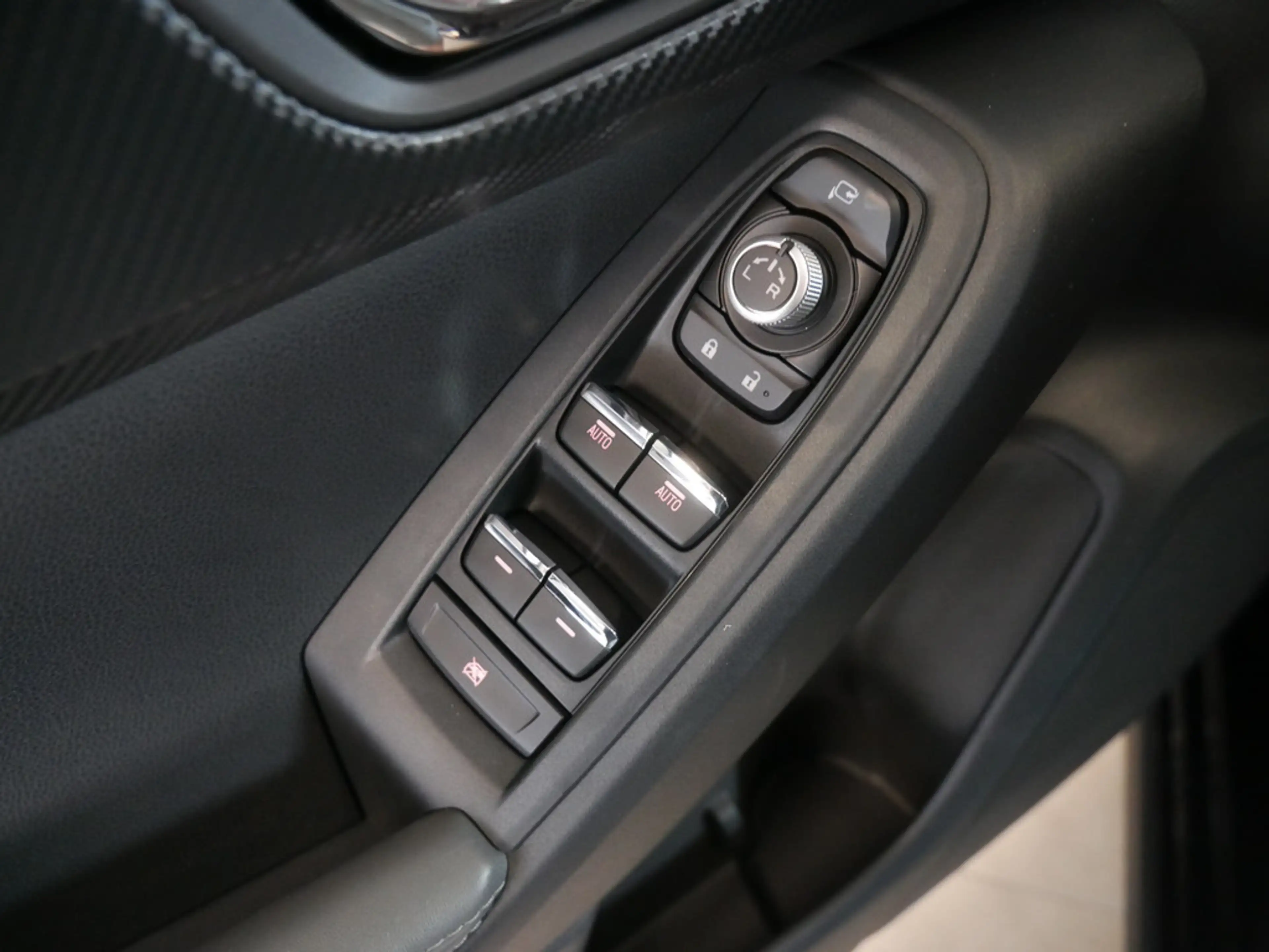 Subaru Crosstrek 2.0ie Active PDC SHZ KAMERA ACC LED — photo 14