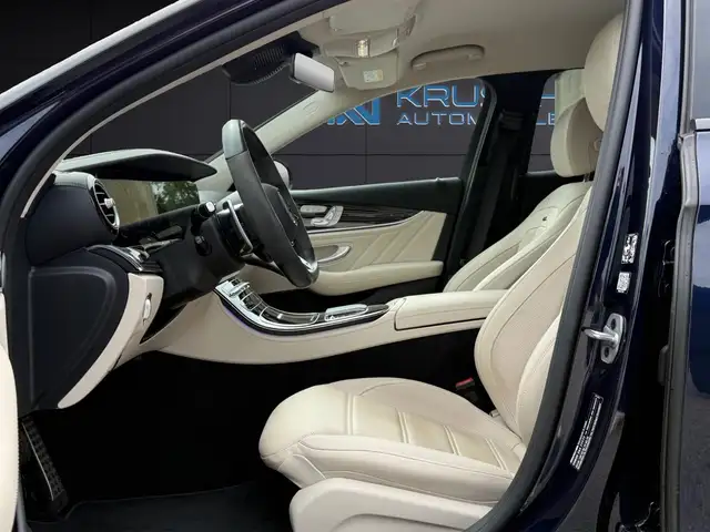 Mercedes-Benz E-Class view 10