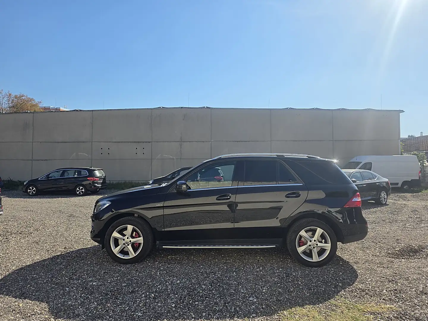 Mercedes-Benz ML 350 BlueTEC 4MATIC Top Zustand Schwarz - 2