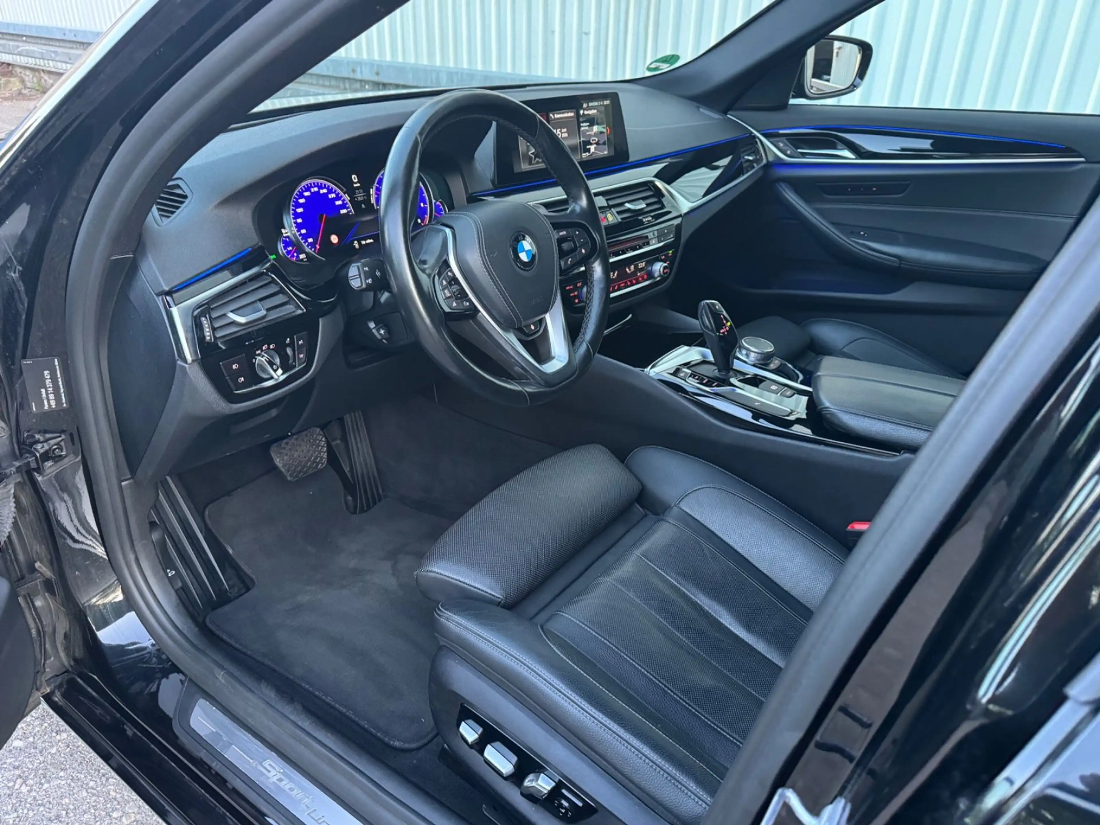 BMW 540 d*Touring*xDrive*Sport Line* Head Up*AHK* — photo 7