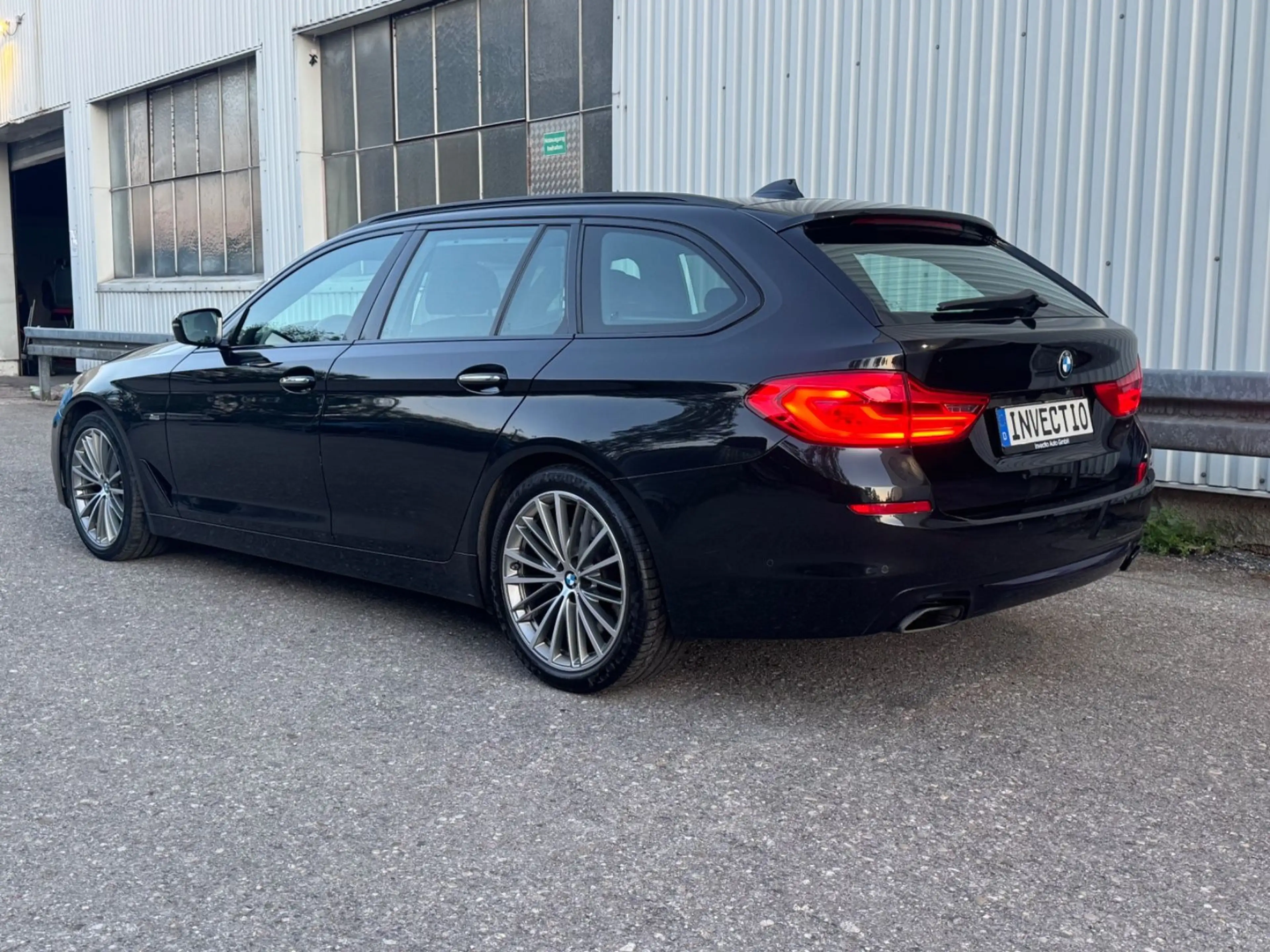 BMW 540 d*Touring*xDrive*Sport Line* Head Up*AHK* — photo 4