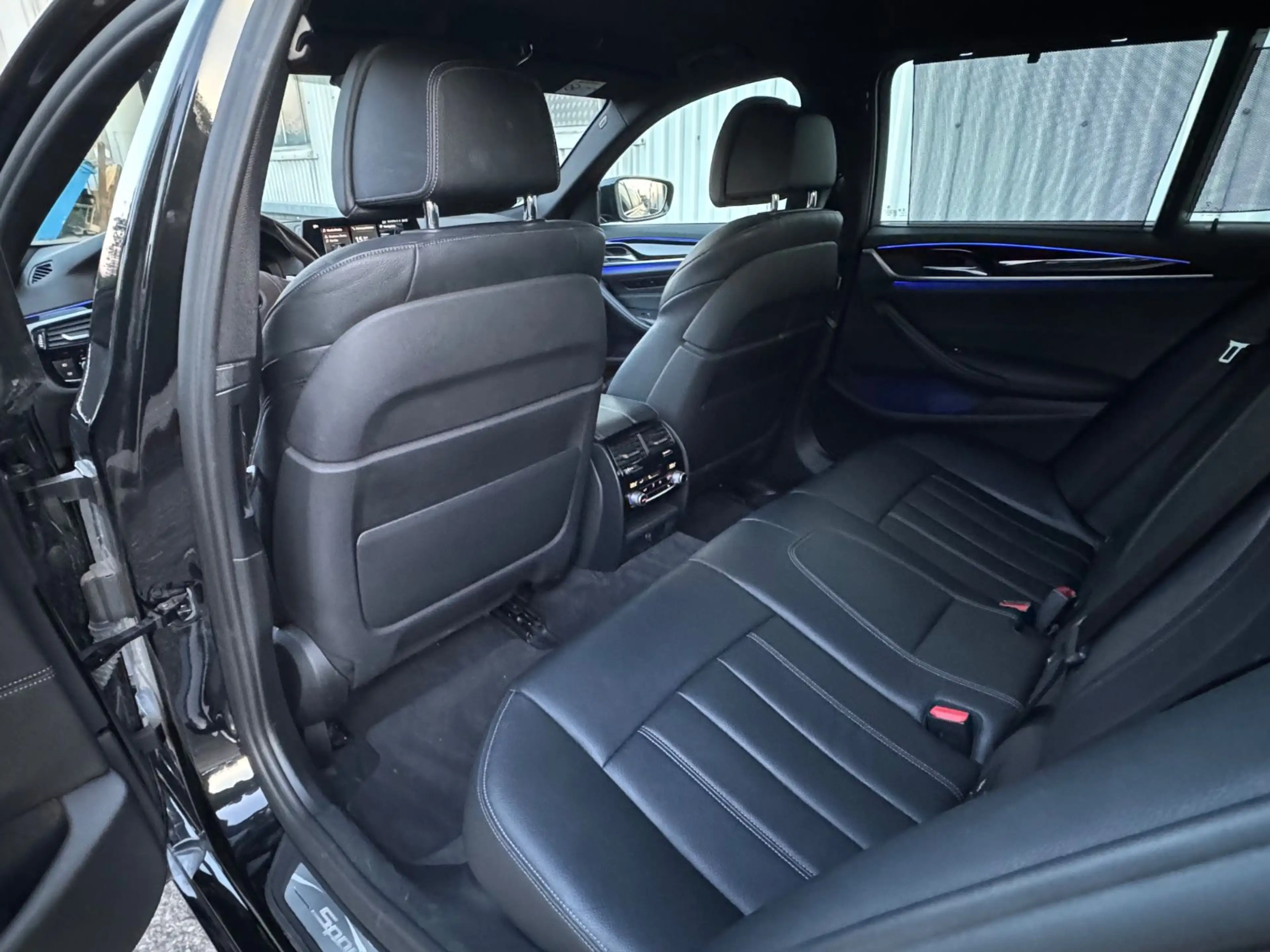 BMW 540 d*Touring*xDrive*Sport Line* Head Up*AHK* — photo 22