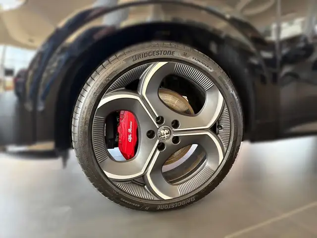 Alfa Romeo Tonale Ibrida 1.5 175 T4 VGT eDCT7 FWD Veloce Ansicht 4