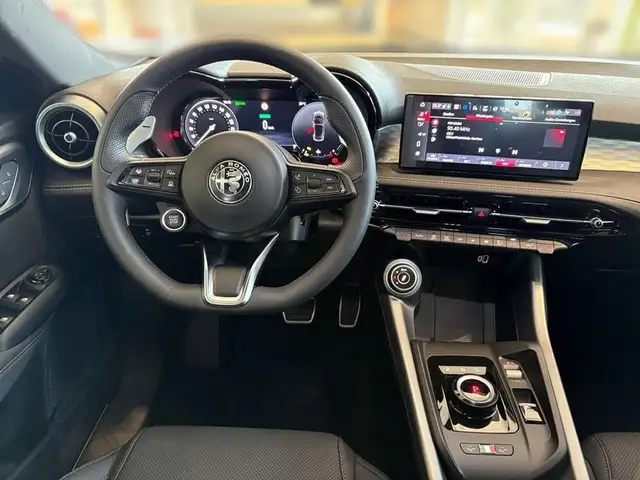 Alfa Romeo Tonale Ibrida 1.5 175 T4 VGT eDCT7 FWD Veloce Ansicht 13