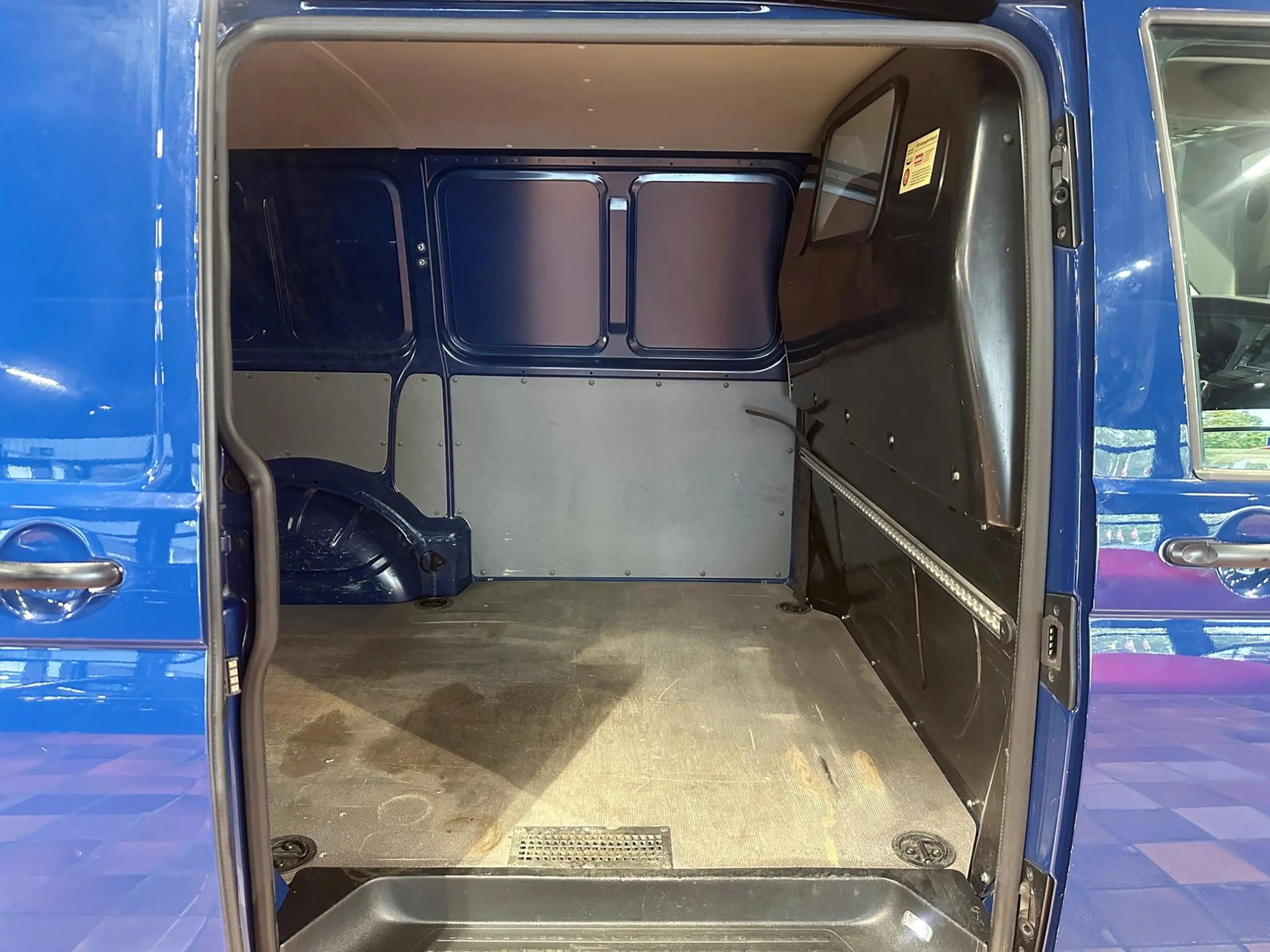 Volkswagen T6.1 Transporter T6.1 DSG KURZ KLIMA STANDHEIZUNG TEMPOMAT SHZ AHK- — photo 9