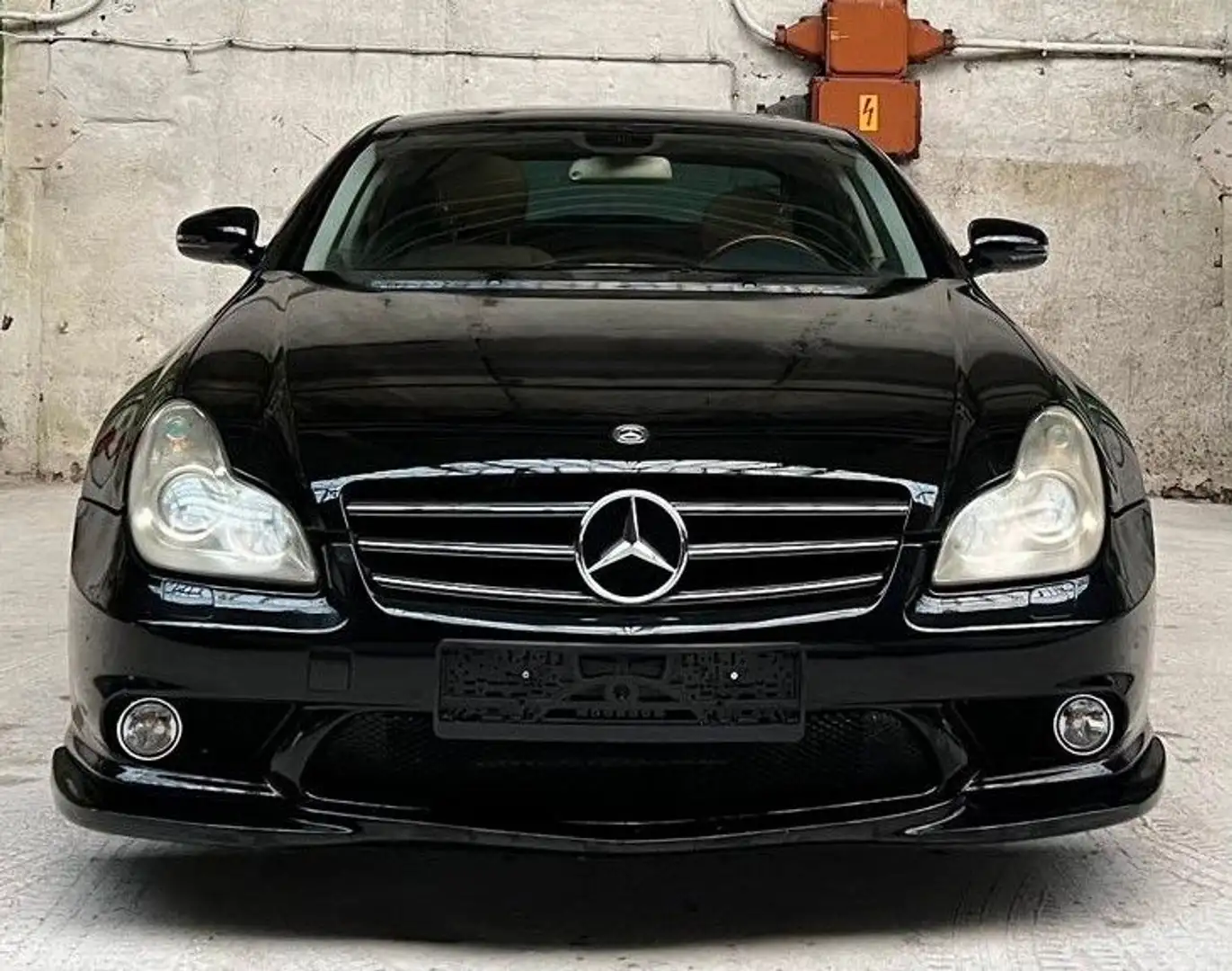 Mercedes-Benz CLS 350 AMG SPORT-PAKET CARLSSON "20 LEDER-BEIGE Чорний - 2