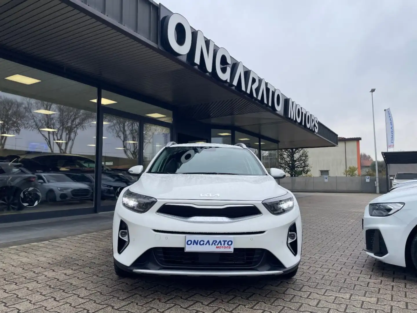 Kia Stonic 1.2 DPI Style #VARI.COLORI Bianco - 2