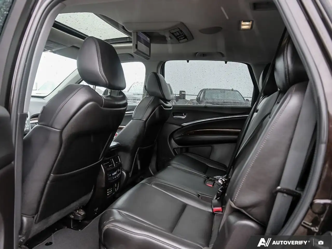 Acura MDX снимка Acura MDX
