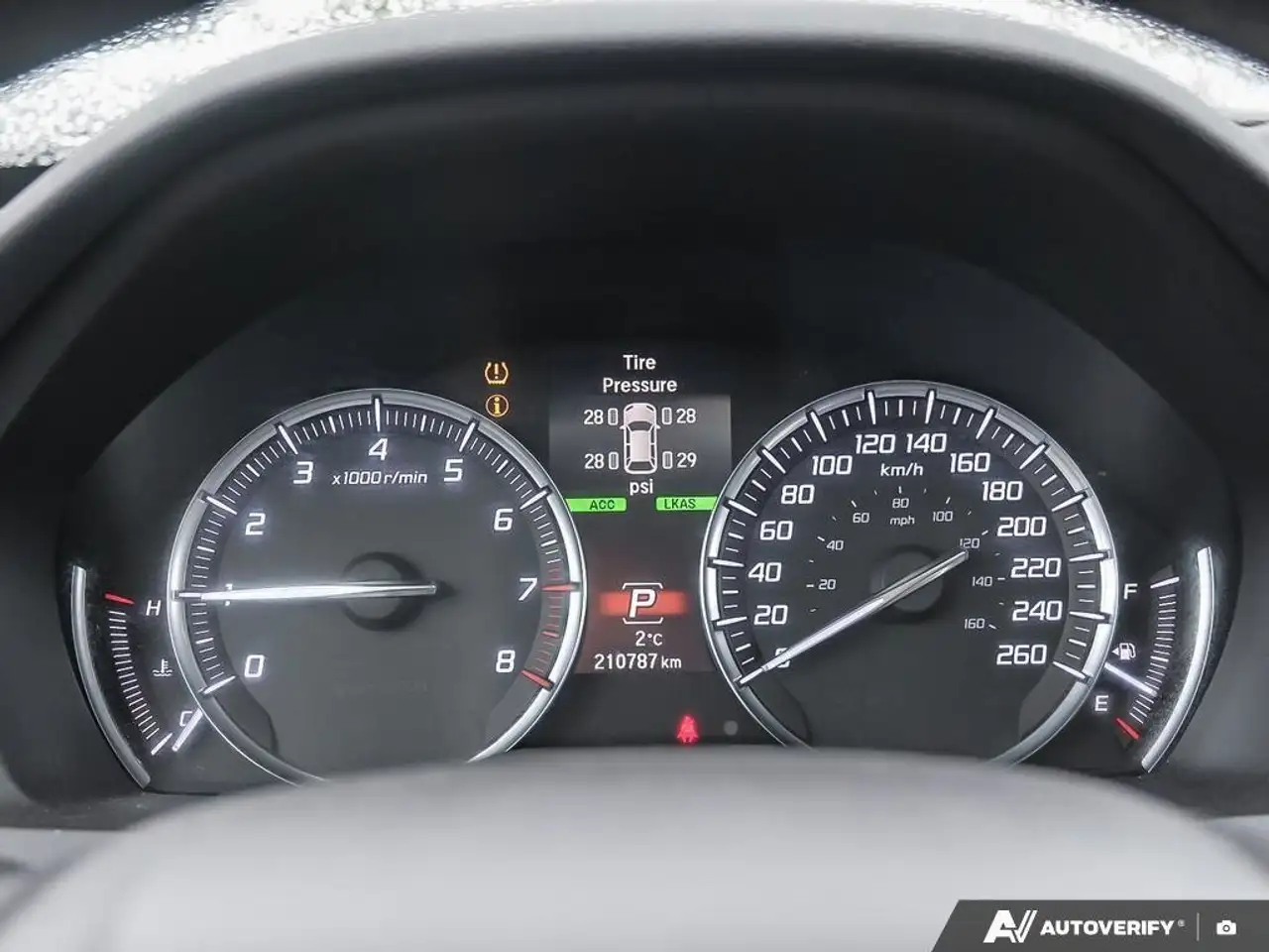Acura MDX снимка Acura MDX