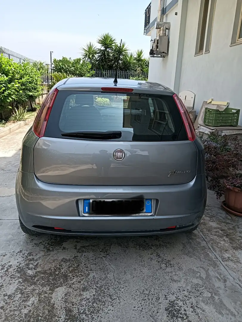 Fiat Grande Punto 5p 1.3 mjt 16v Dynamic c/esp 75cv - 2