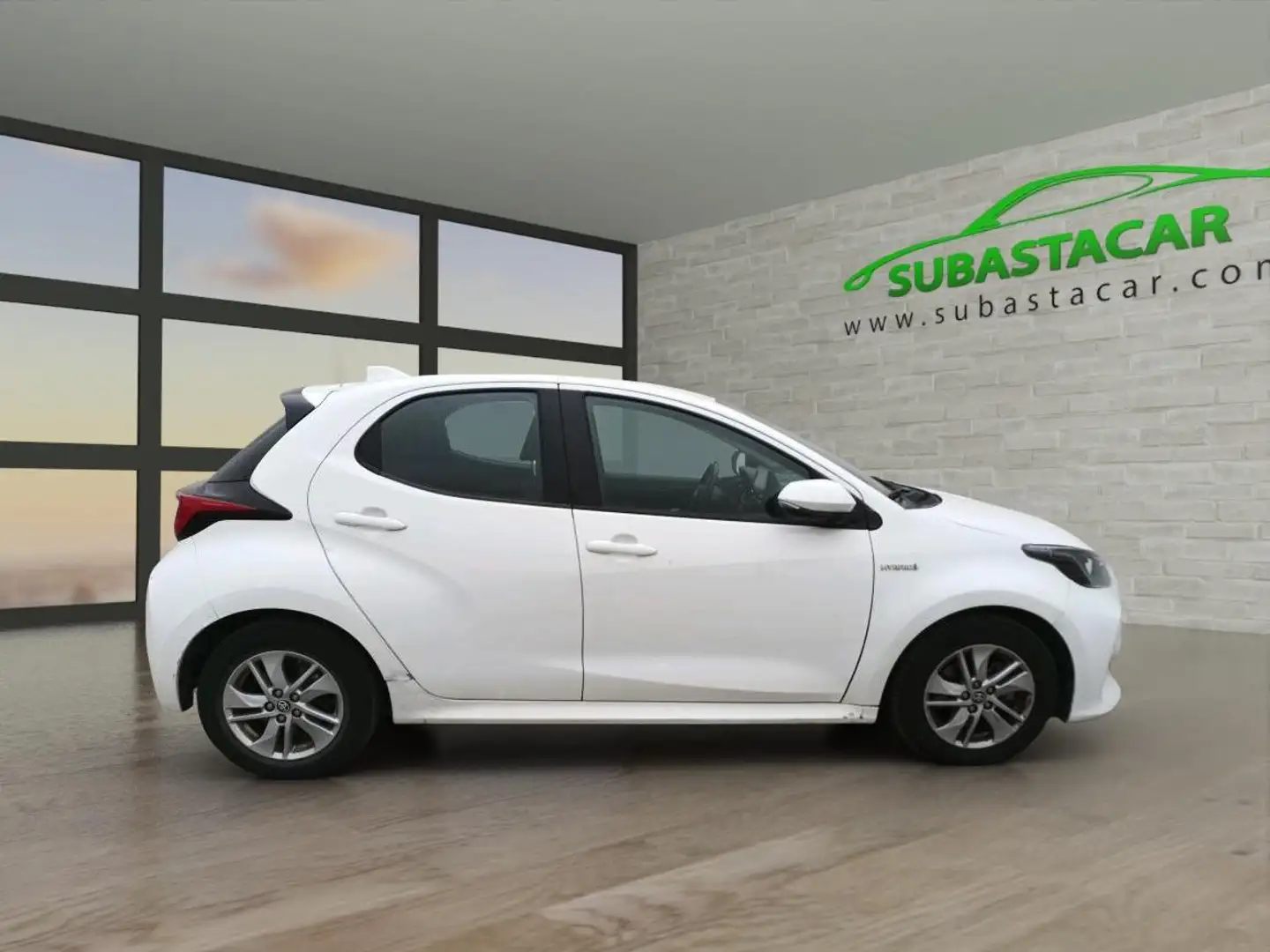 Toyota Yaris 120H 1.5 Active Tech Blanco - 2