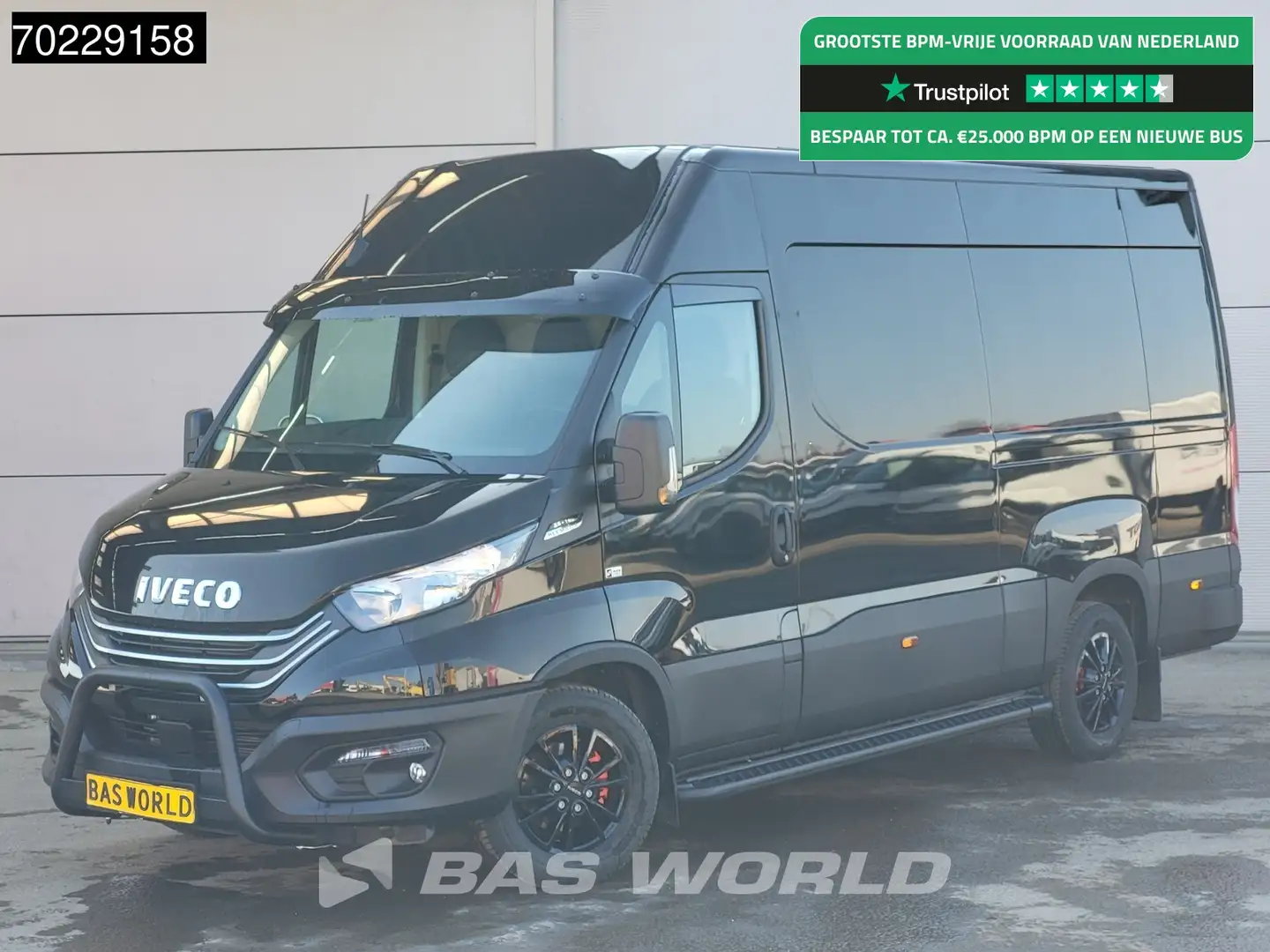 Iveco Daily 35S16 Automaat Black Edition L2H2 Airco Cruise Vel Negro - 1