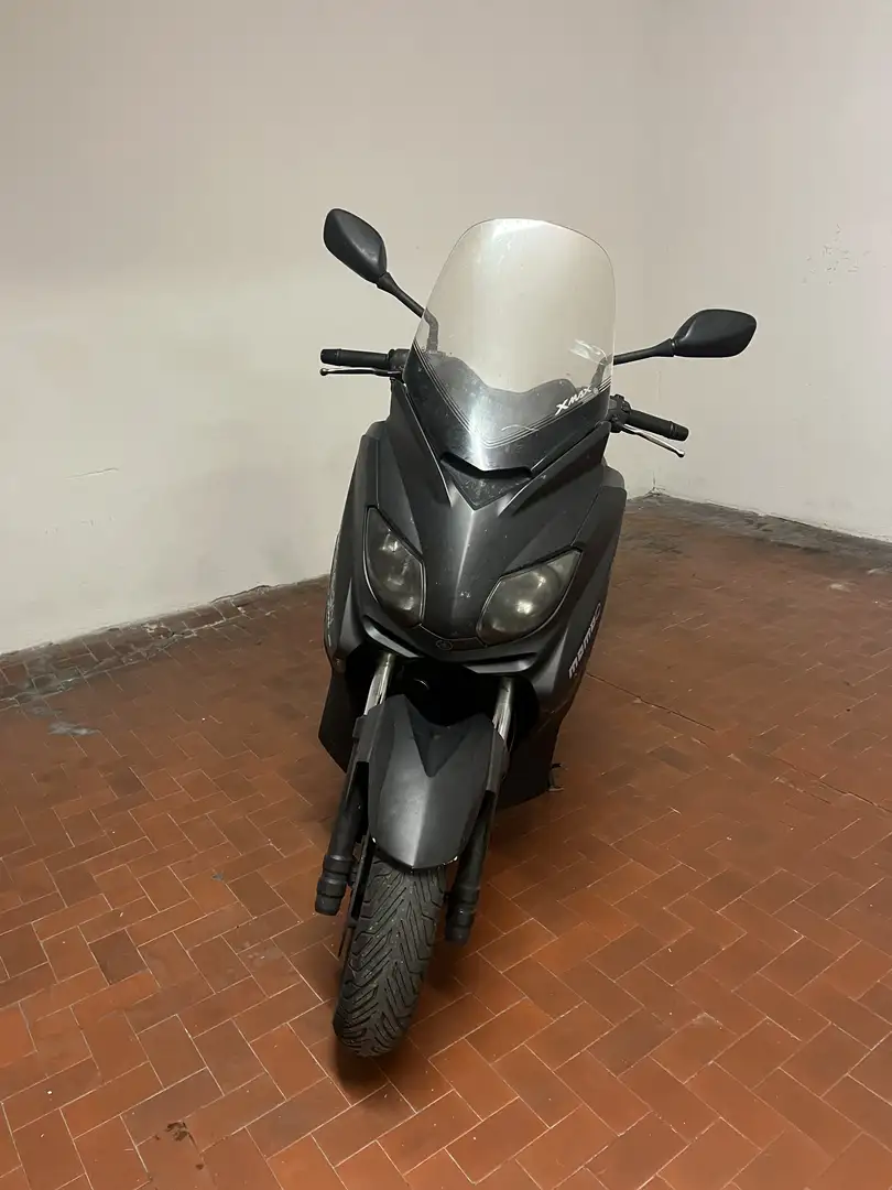 Yamaha X-Max 250 momo design - 1