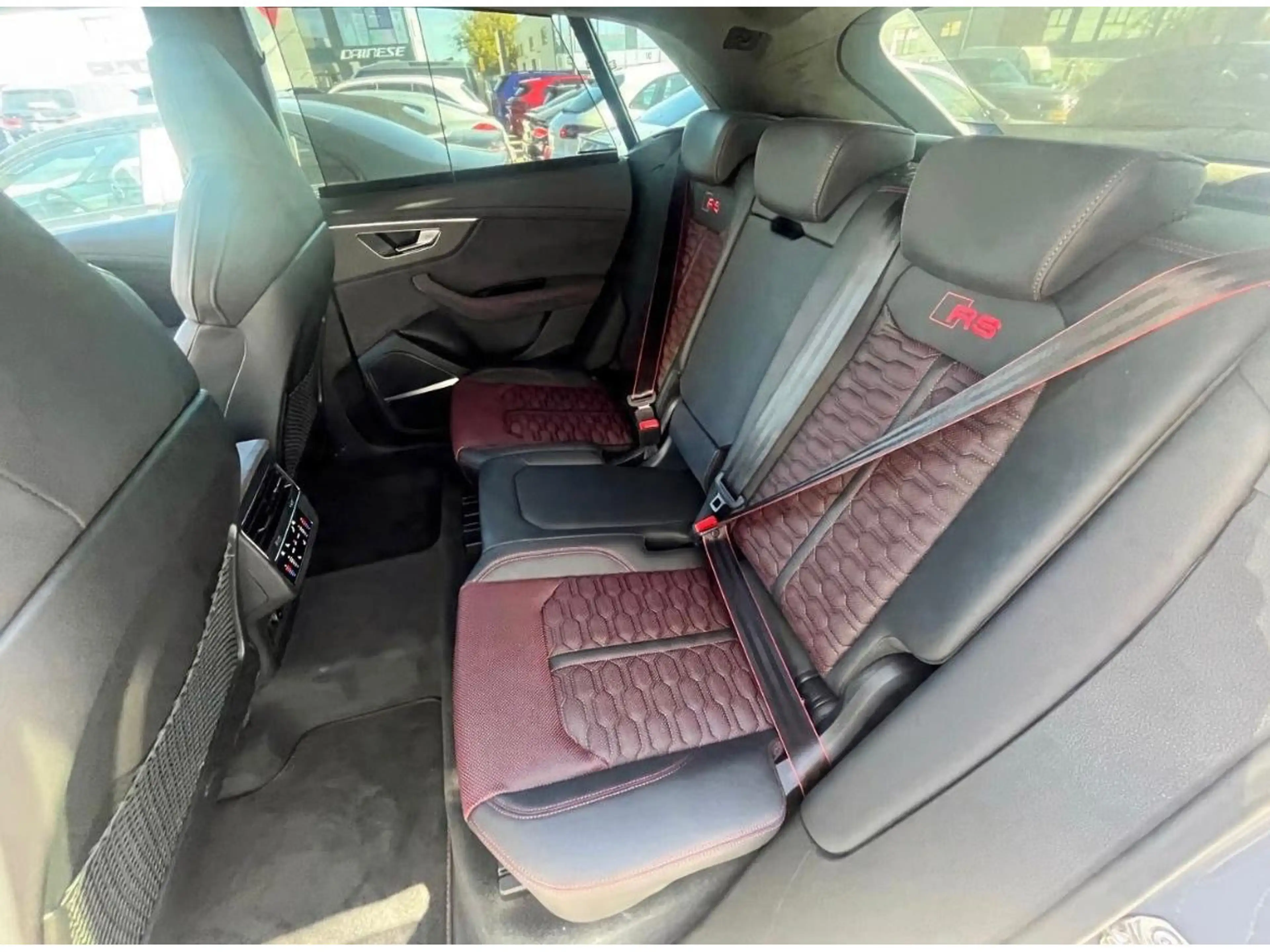 Audi RS Q8 4.0 TFSI PERFORMANCE/KERAMIK//PANO/23/RS DY+/HUD*V — photo 10