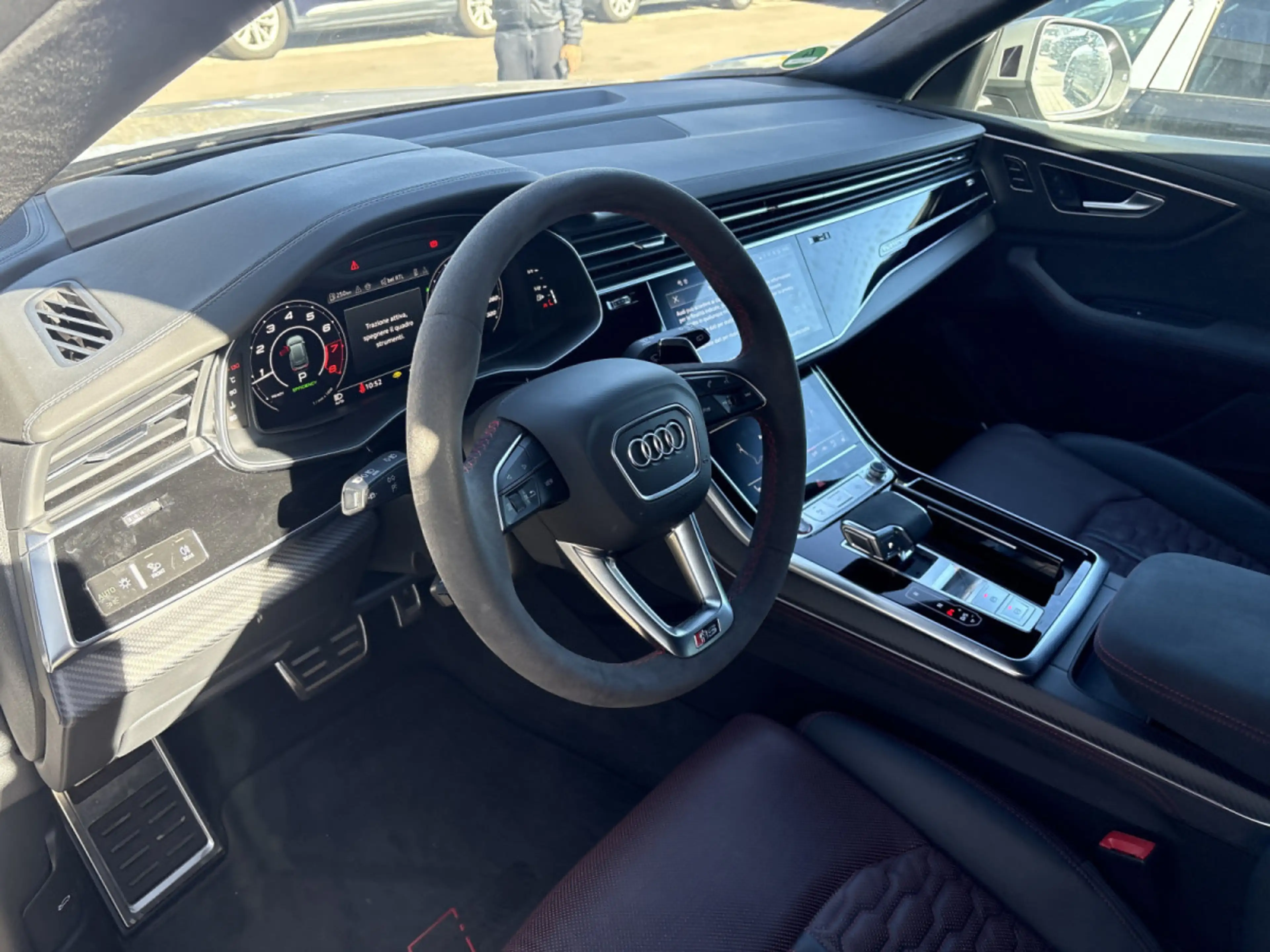 Audi RS Q8 4.0 TFSI PERFORMANCE/KERAMIK//PANO/23/RS DY+/HUD*V — photo 13