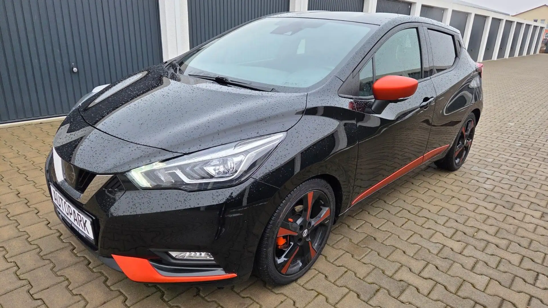 Nissan Micra 1.0 Tekna DAB Kamera SPORTPAKET Schwarz - 1