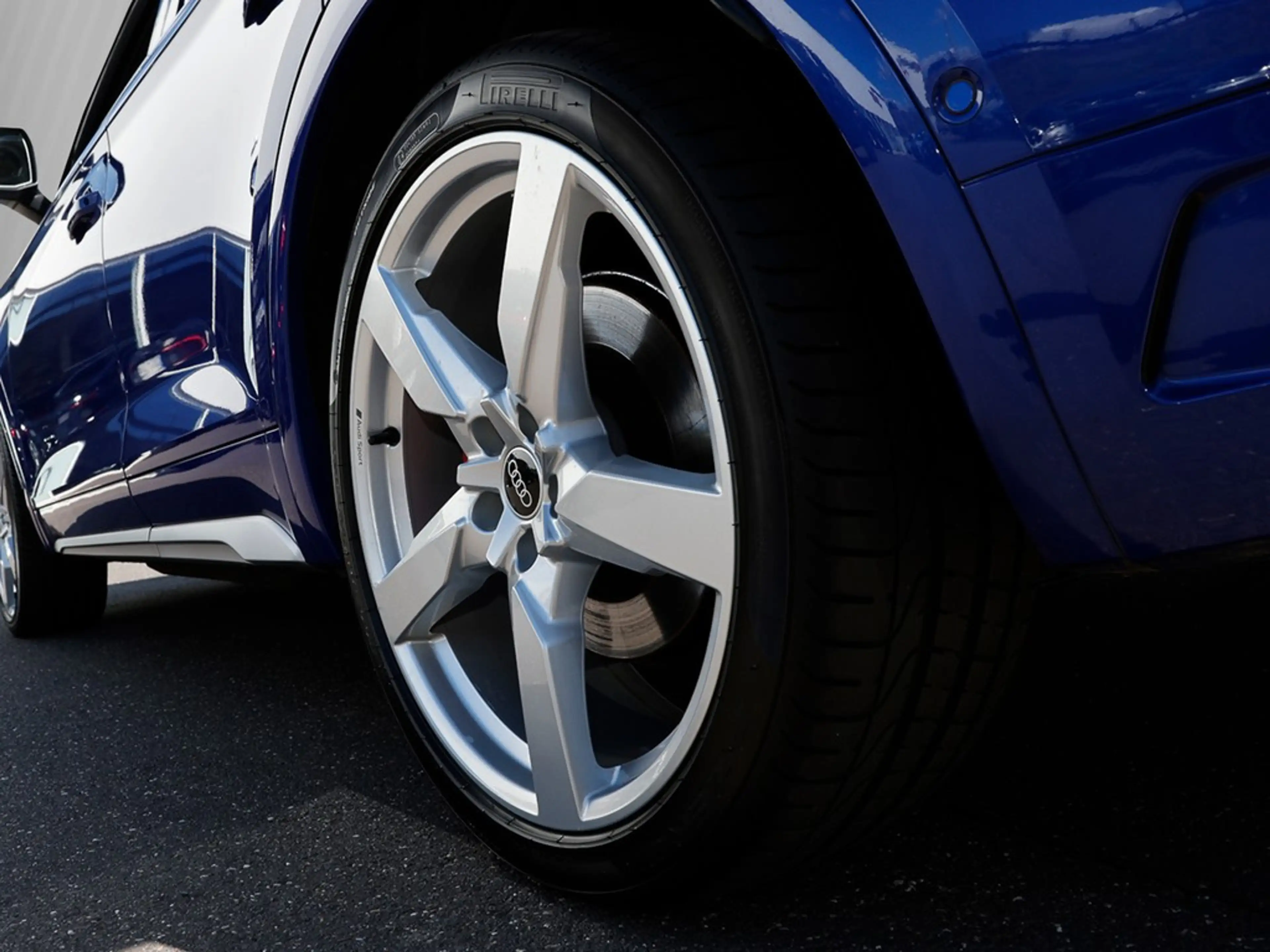 Audi SQ5 3.0 TDI Matrix ACC AHK Panorama B&O Kamera — photo 8