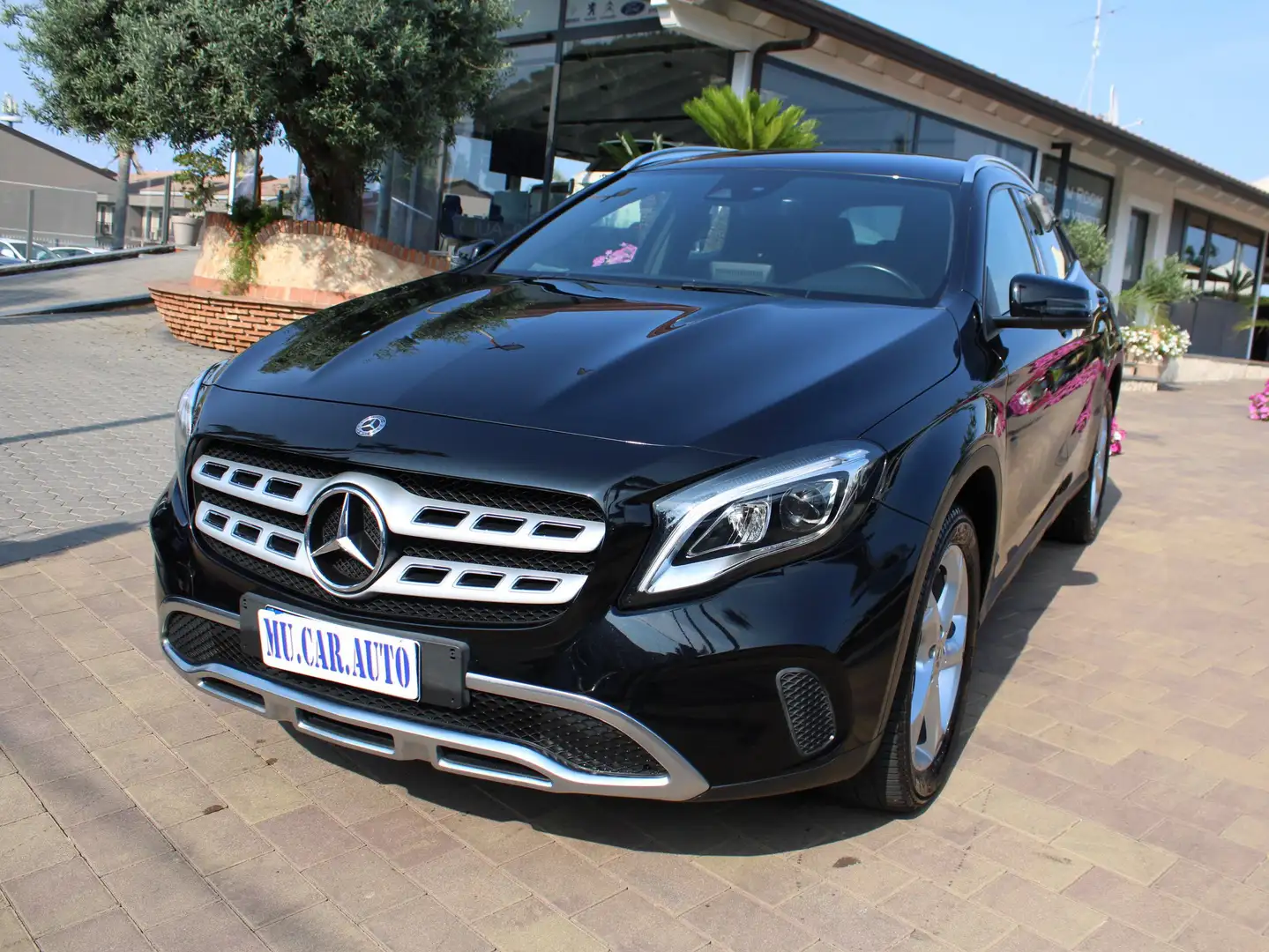 Mercedes-Benz GLA 200 GLA 200 d Premium 4matic auto Noir - 1