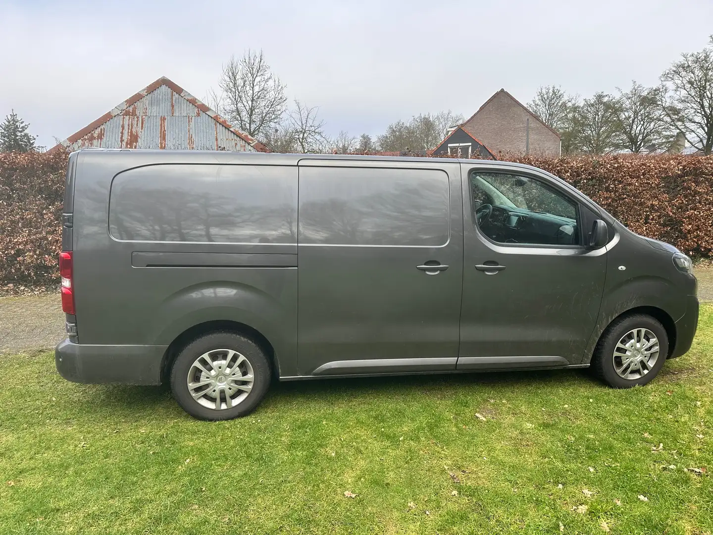 Citroen Jumpy Jumpy 2.0 BlueHDI150BuS LANG + extra opties 3 pers Grijs - 2