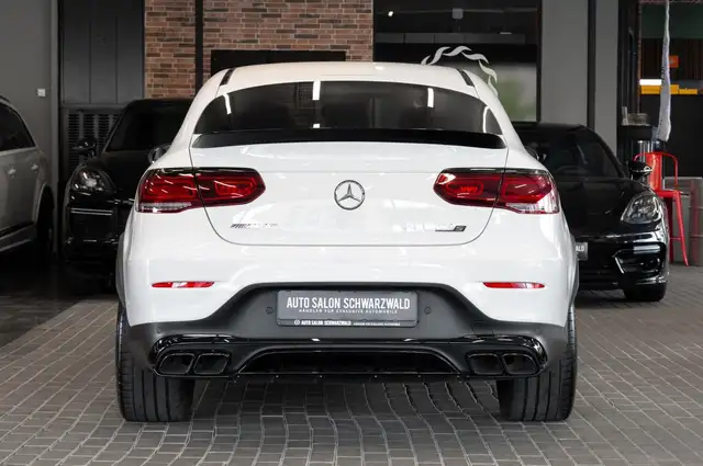 Mercedes-Benz GLC view 9