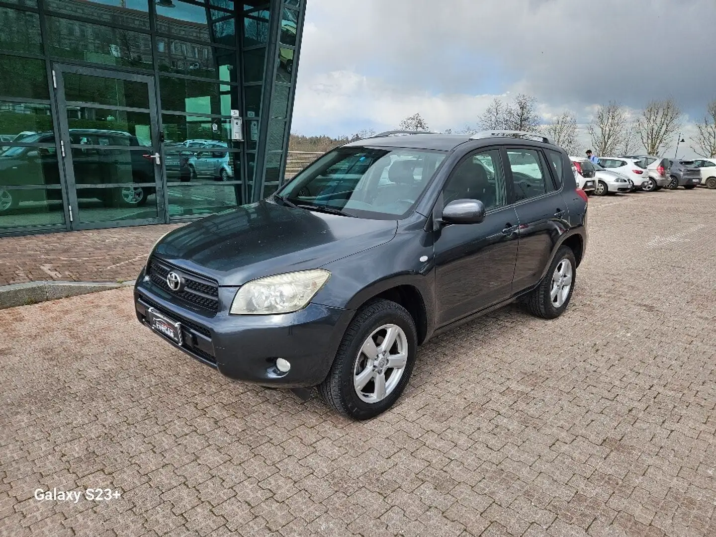 Toyota RAV 4 RAV4 2.2 D-4D 136 CV DPF Grigio - 1