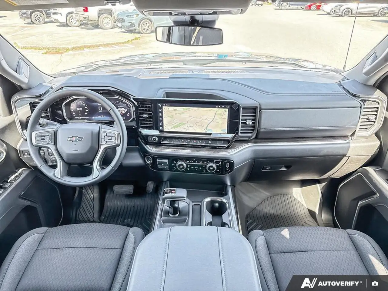 Chevrolet Silverado 1500 снимка Chevrolet Silverado 1500