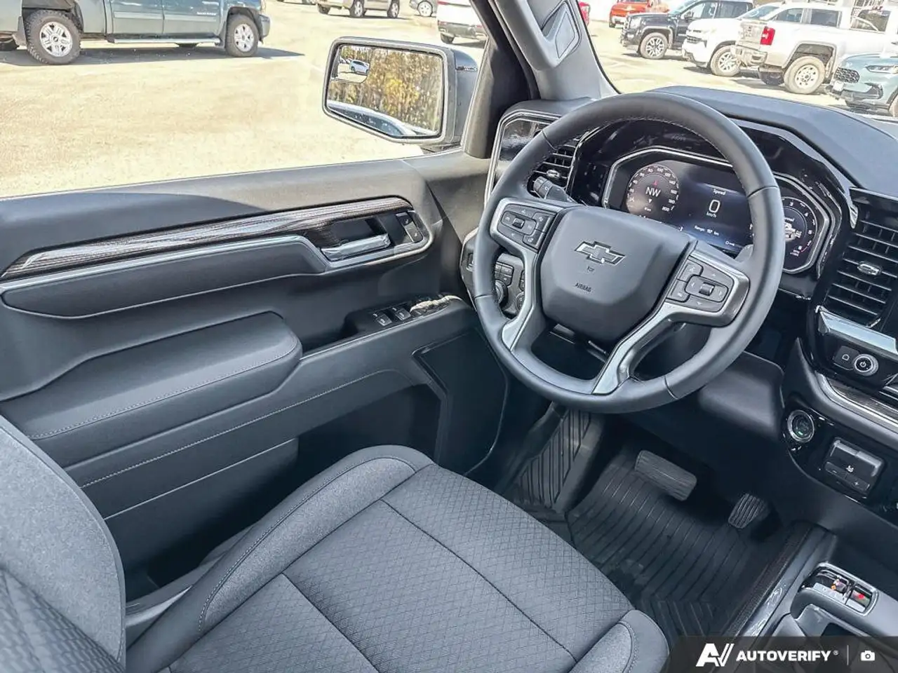Chevrolet Silverado 1500 снимка Chevrolet Silverado 1500