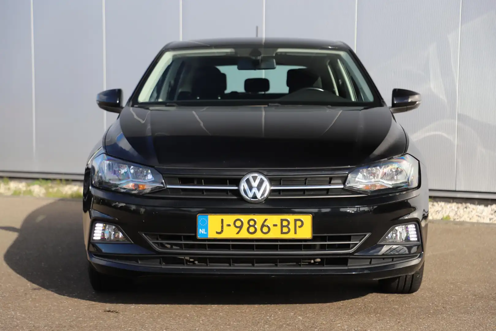 Volkswagen Polo 1.0 TSI Comfortline Business 95PK NAP 15 inch Two Zwart - 2