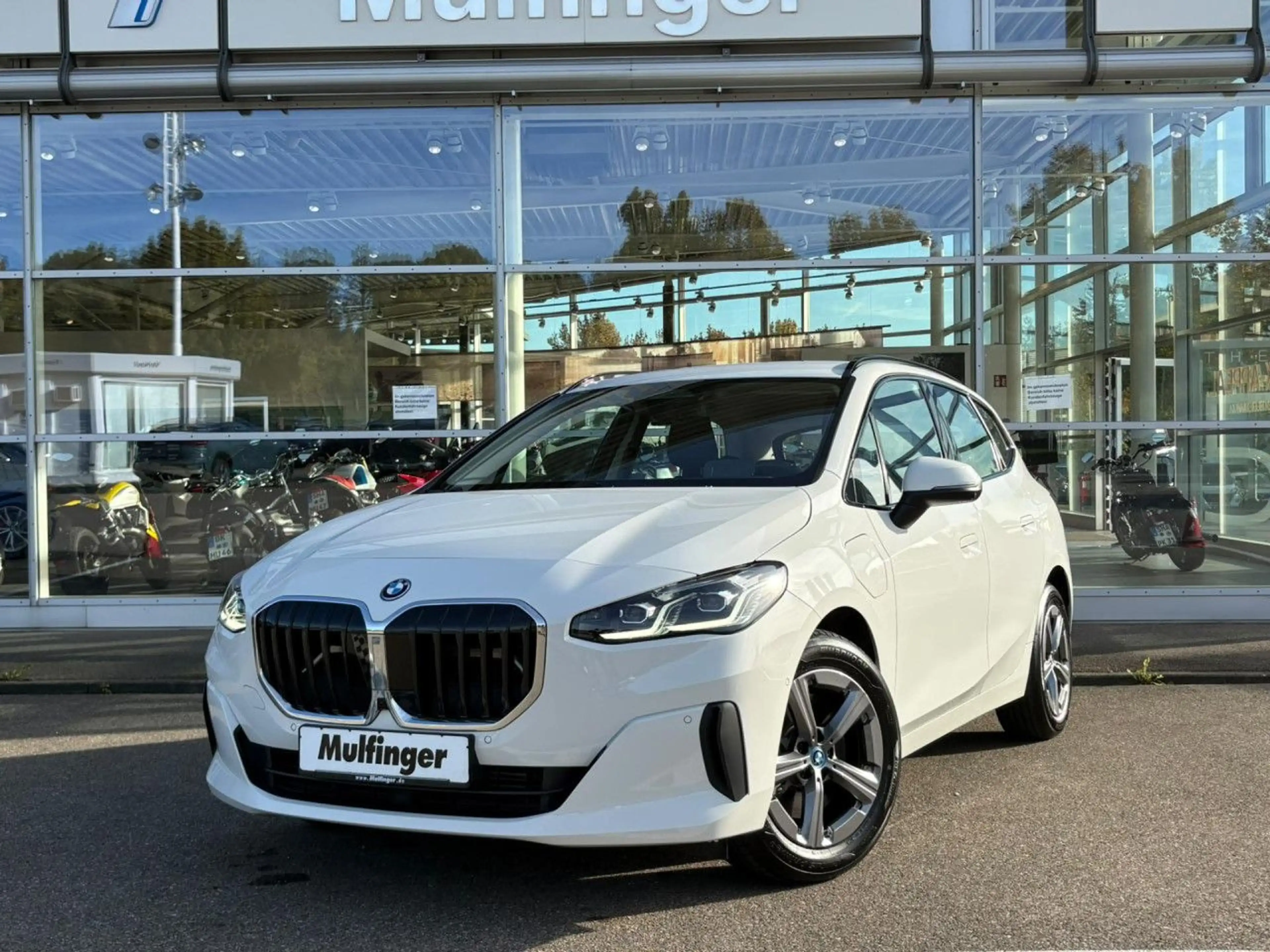 BMW 230 e xDr. AT KomfZ. AdapLED LiveProf. HUD ACC SHZ — photo 2
