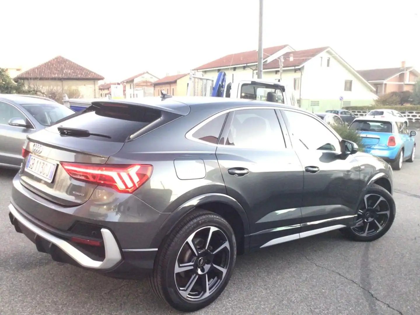 Audi Q3 SPB 40 TDI quattro S tronic S line edition Gris - 2