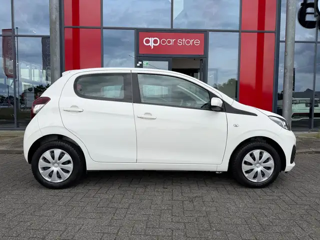 Peugeot 108 view 4