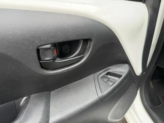 Peugeot 108 view 10