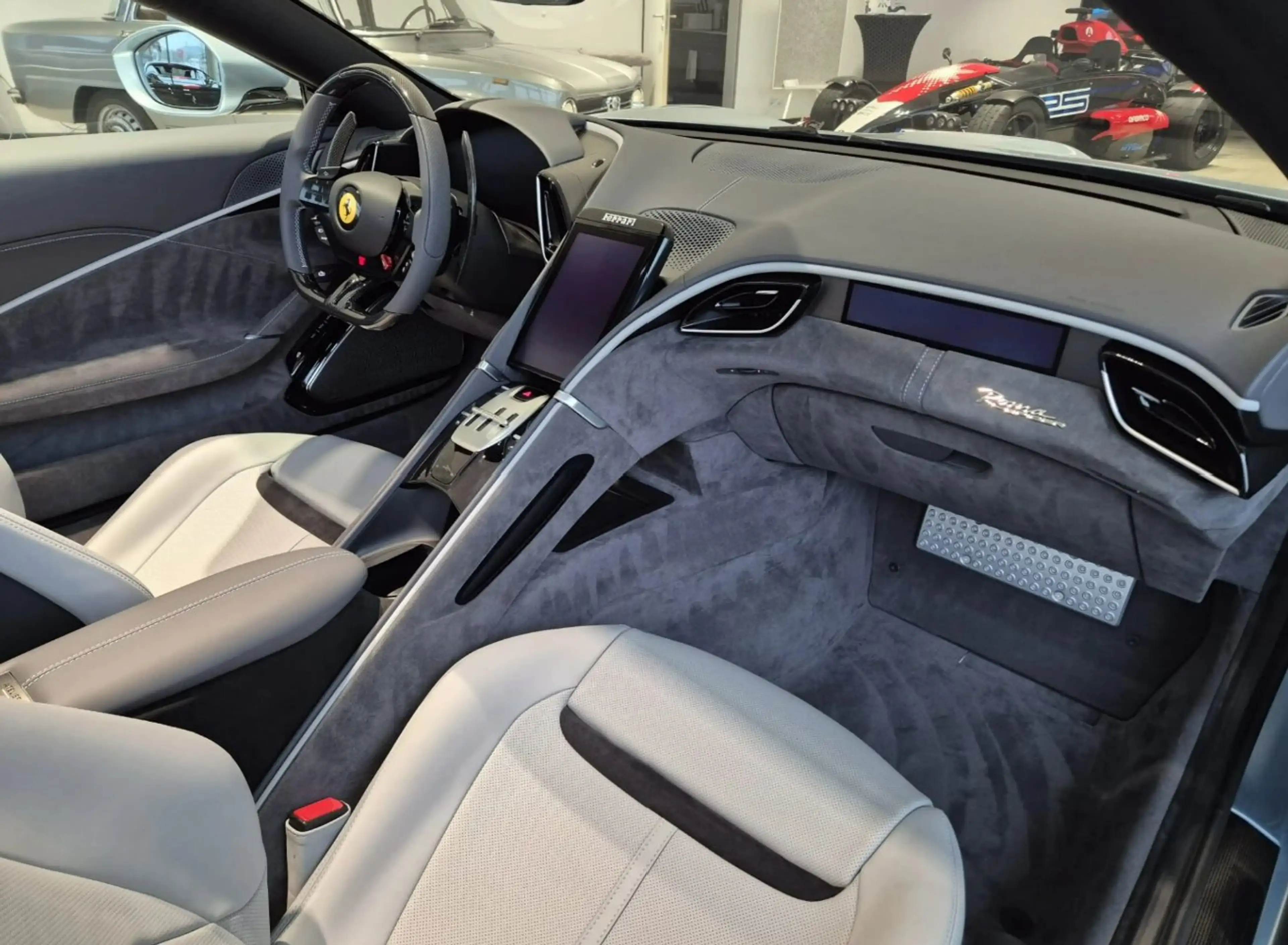 Ferrari Roma Spider Atelier — photo 6