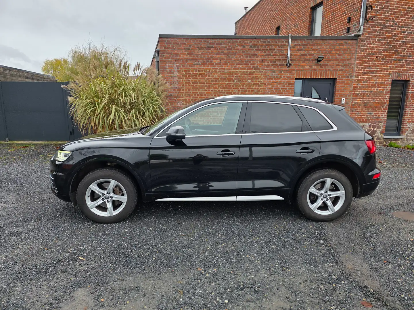 Audi Q5 Q5 40 TDi Quattro Business Ed.Design S tr. Noir - 1