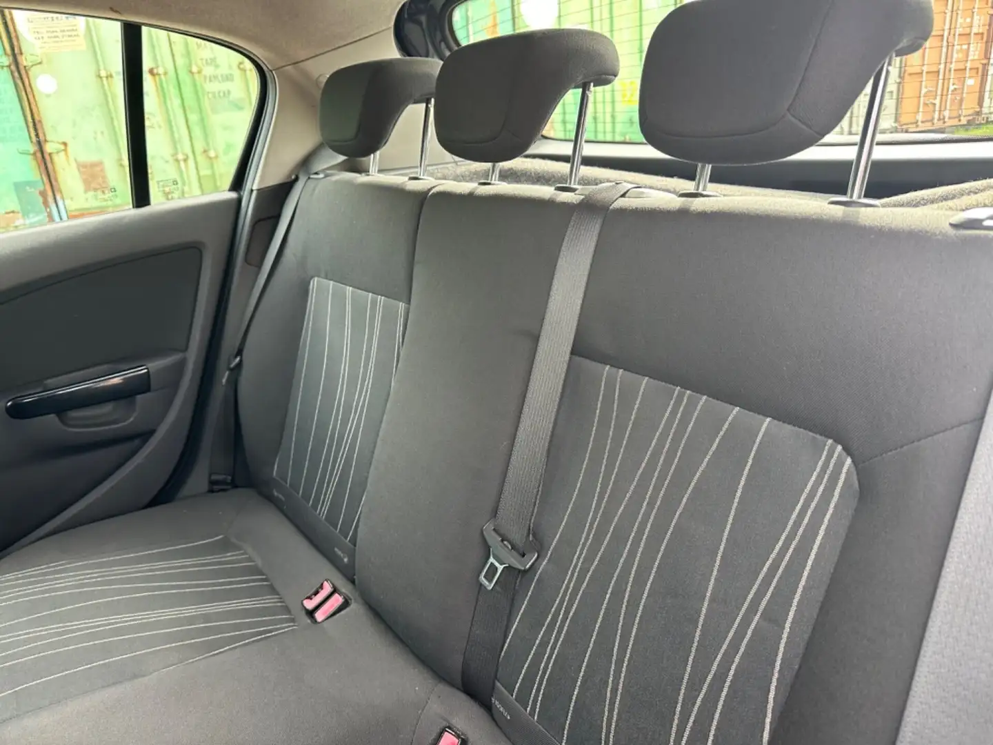 Opel Corsa 1.2 5 porte Club Nero - 2