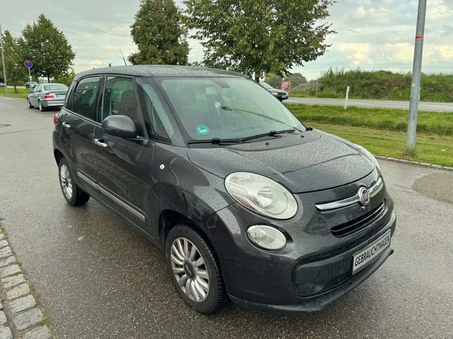 Fiat 500L 0.9 8V TwinAir Natural Power Lounge Grau - 2